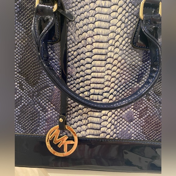 Michael Kors Stunning Dome Bag - Picture 2 of 13